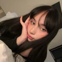 addiecutedoll webcam