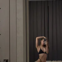 hloyak's Profile Pic