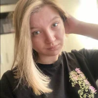 Gambar Profil GuinevereHeston