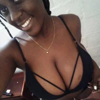Sr_Roxxane's Profile Pic