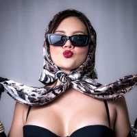 תמונת פרופיל של Maxine_Blue