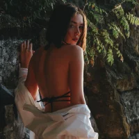 รูปโปรไฟล์ของ Helen_Salvatore