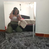 Rommi_z's Profile Pic