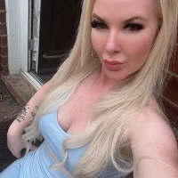 GymBunnyGrace Φωτ, Προφίλ