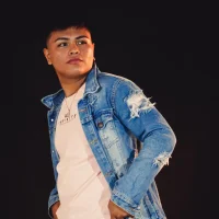 PoloBenavent Φωτ, Προφίλ