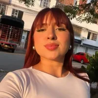 ZoeStonn's Avatar Pic