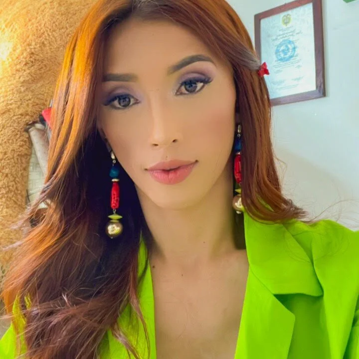 Lawrncesofiets live cam profile