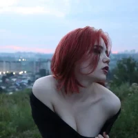 LillyGints777's Avatar Pic