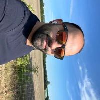 Loveboy_1987 Φωτ, Προφίλ