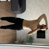 lex2213's Profile Pic