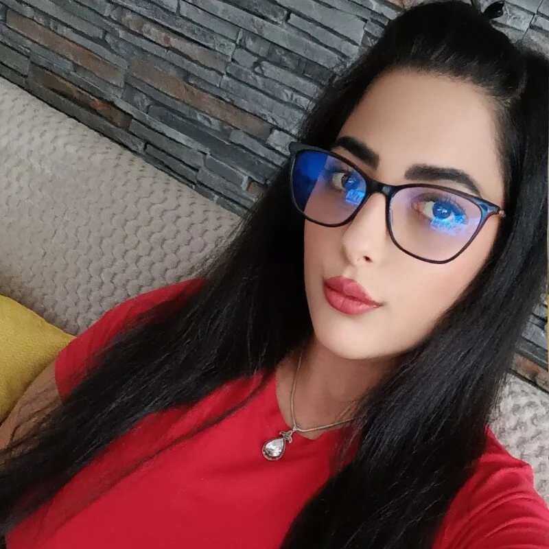 katyblac profile photo
