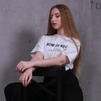 VioIaSmith's Profile Pic