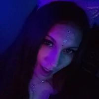 Профилна снимка на clarissa_rock