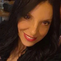 Enisa's Profile Pic