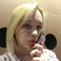 Lady_Nicki's Profile Pic