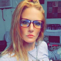 reddhottchik's Profile Pic