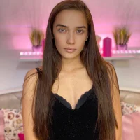 DieForLips's Profile Pic