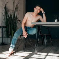 DAREN_DEEK Φωτ, Προφίλ