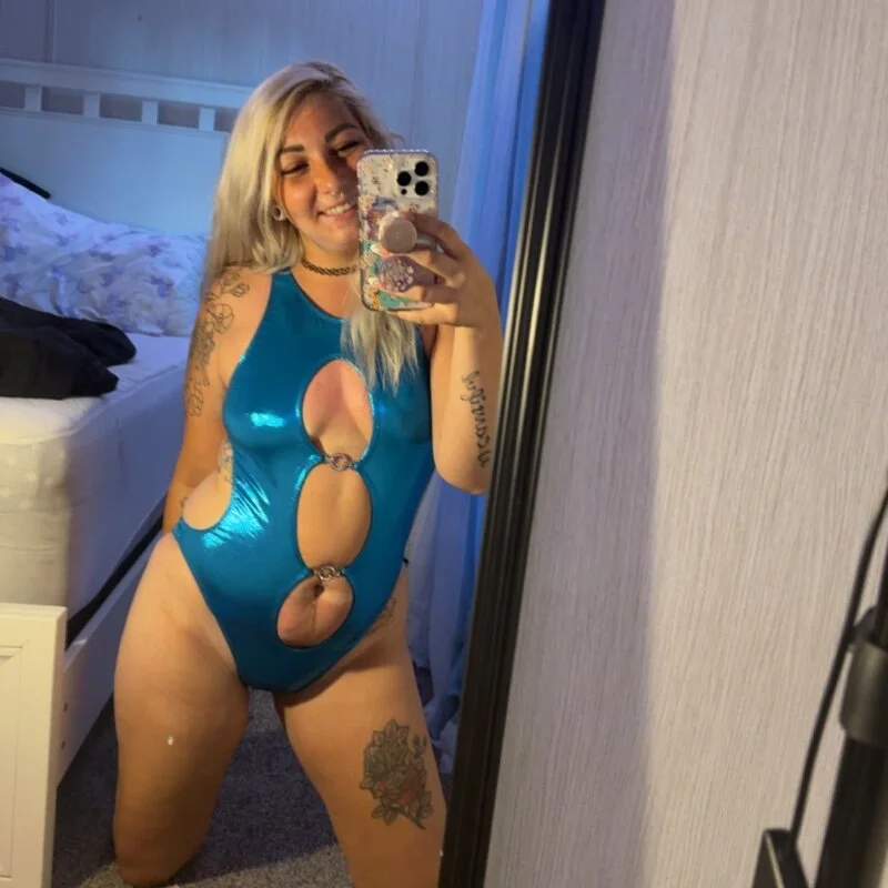 Toomuchmoliie profile photo
