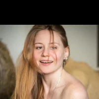Mary_tiny's Profile Pic