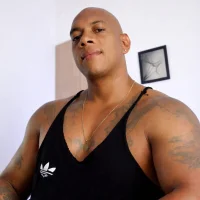 รูปอวาตาร์ของ Tom_miler