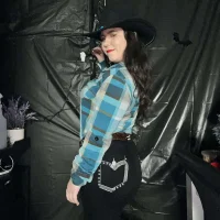 lynsavage27's Profile Pic