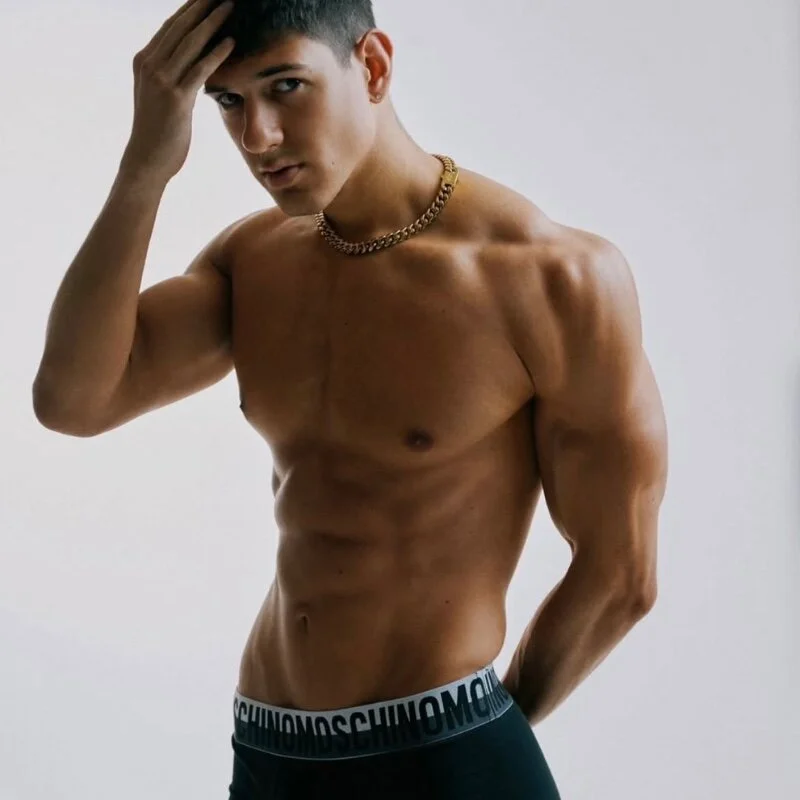 18yearsboy profile photo