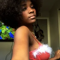 renaeeeee's Profile Pic