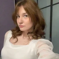 AliceVelvet23's Avatar Pic