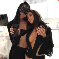 HollyQMolly's Profile Pic