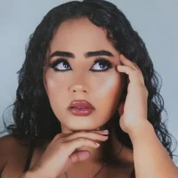 AuroraPrice's Profile Pic