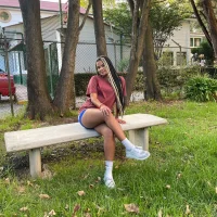 Sonder_Bss Φωτ, Προφίλ