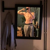 Azza60's Profile Pic