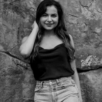 Ella_Nice's Profile Pic