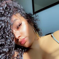 Giraffebabe25's Profile Pic