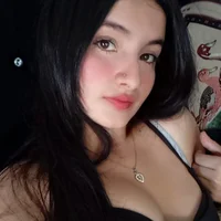 QueenStefanny's Profile Pic