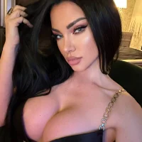 BrookeEmber's Avatar Photo