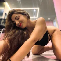Bella-Saint's Profile Pic