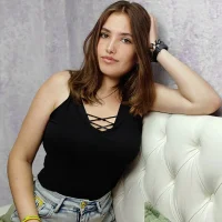 AdrianaClask's Profile Pic