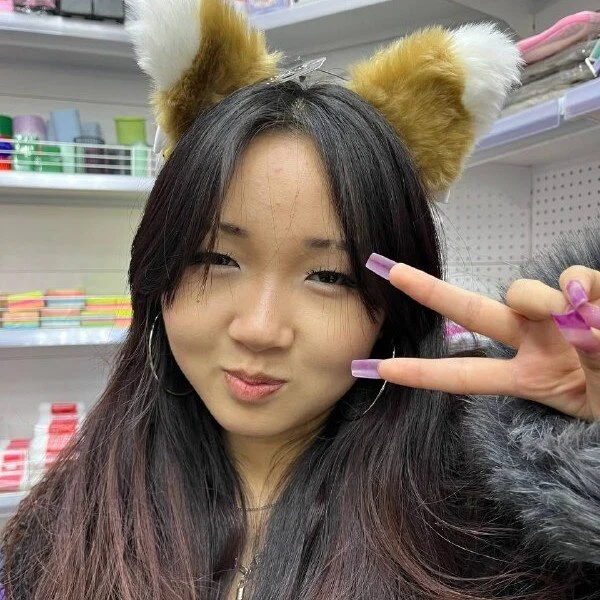 AliyaGibbons profile photo