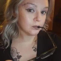 queenb9876's Profile Pic