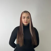 LoraDenner's Profile Pic