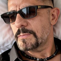 wolfbucker's Avatar Pic