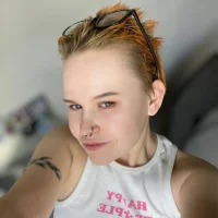 Pinky-lolly's Profile Pic