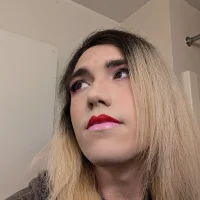 FemboySiggy's Profile Pic