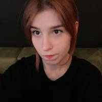 JulliaMoore's Avatar Pic