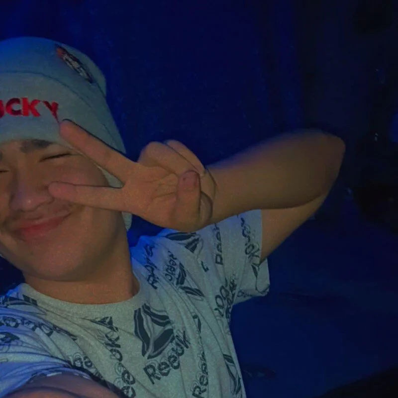 derek0_17 profile photo