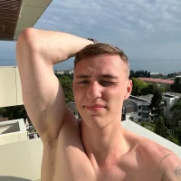 crazybottom99 avatarképe