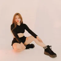 รูปโปรไฟล์ของ AlinaRoselle