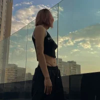 JoleenLewis Φωτ, Προφίλ